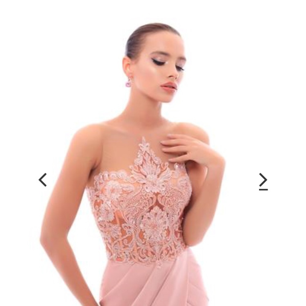 SOLD ✅‼️ Tarik Ediz Dress